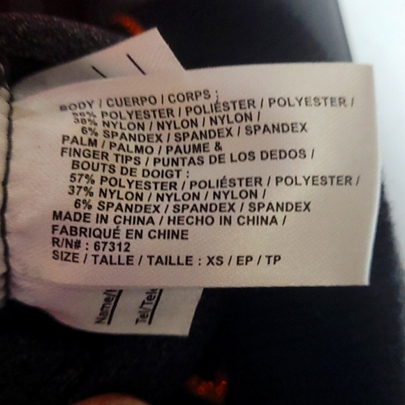 Toddler beanie, toddler mittens and red gloves. Winter gear Toddler - Picture 7 of 16